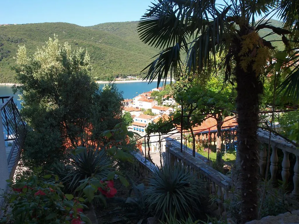 Apartments Katica 1078 Rabac