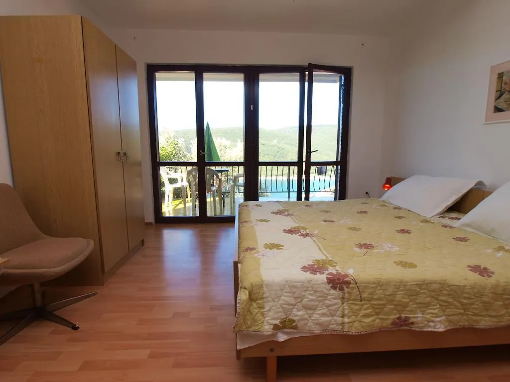 Apartments Katica 1078 Rabac