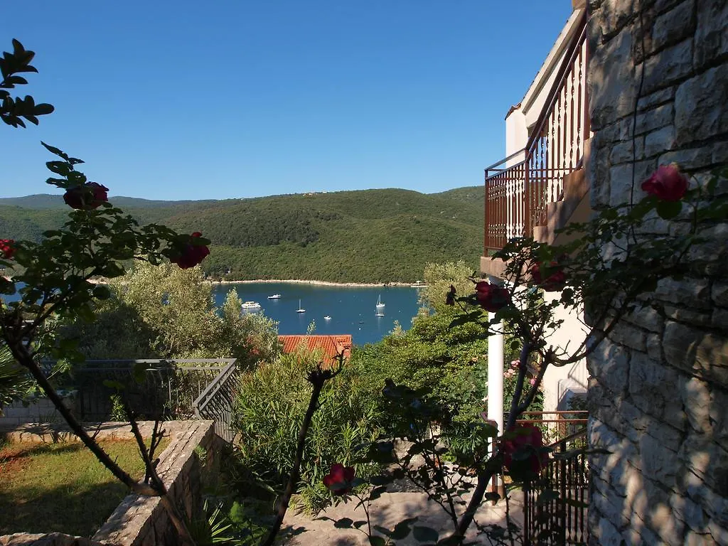 Apartments Katica 1078 Rabac