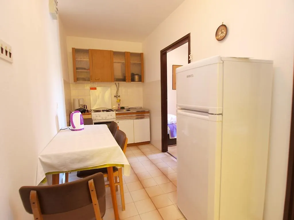 Apartments Katica 1078 Rabac 0*,
