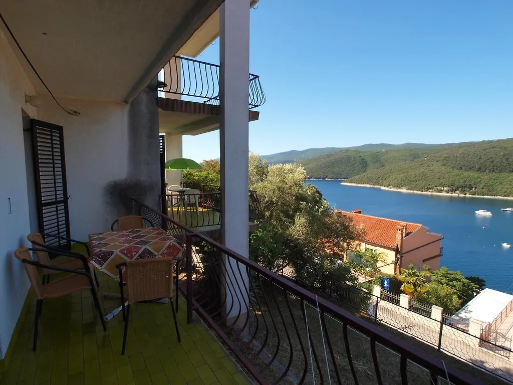 Apartments Katica 1078 Rabac