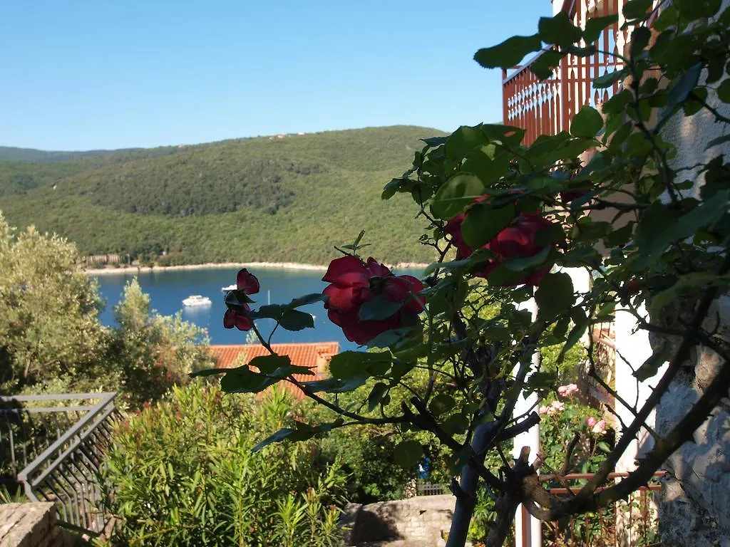 Apartments Katica 1078 Rabac
