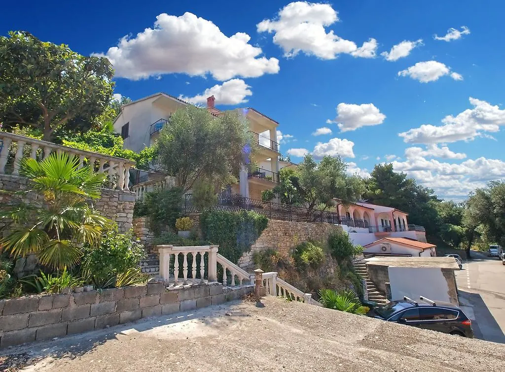 Apartments Katica 1078 Rabac