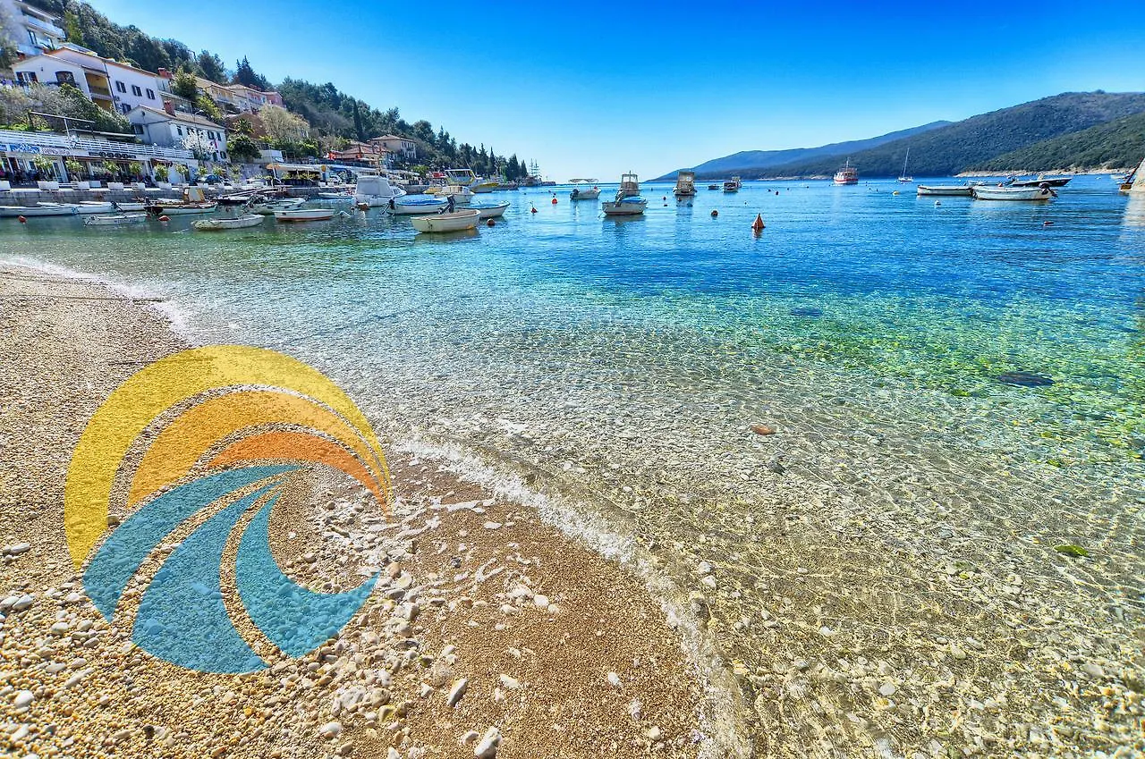 Apartments Katica 1078 Rabac