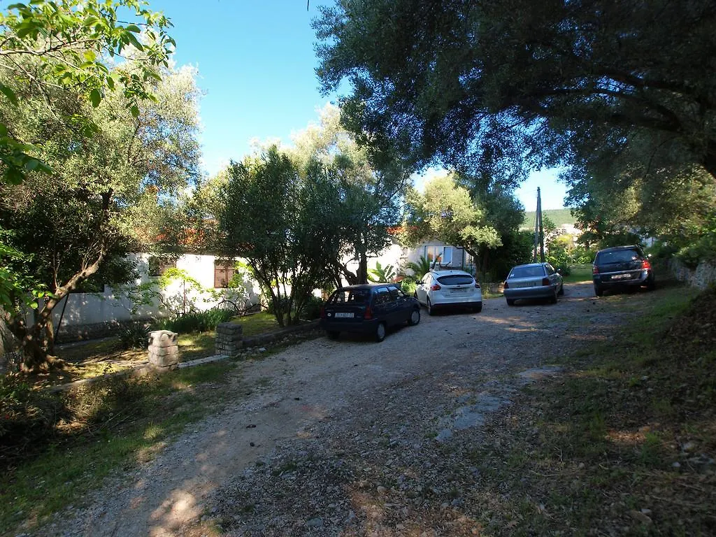 Apartments Katica 1078 Rabac