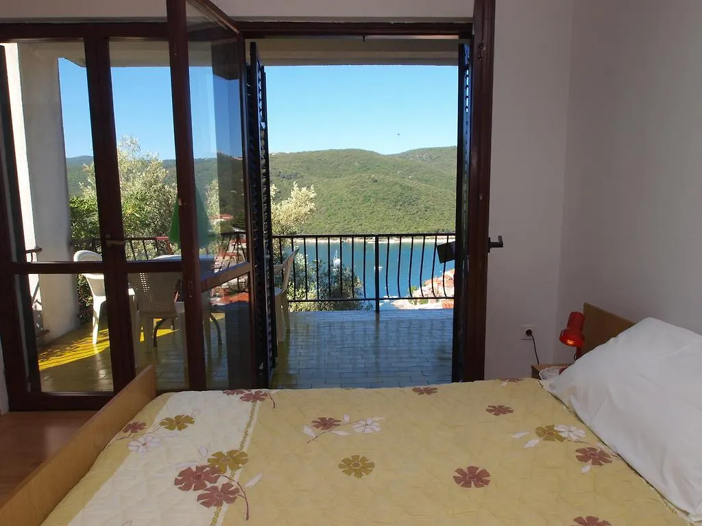 Apartments Katica 1078 Rabac